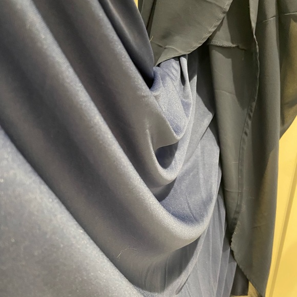 COPY - Navy Women’s Long Formal Dress. Size Large. Lace and Polyester. EUC - Picture 7 of 8